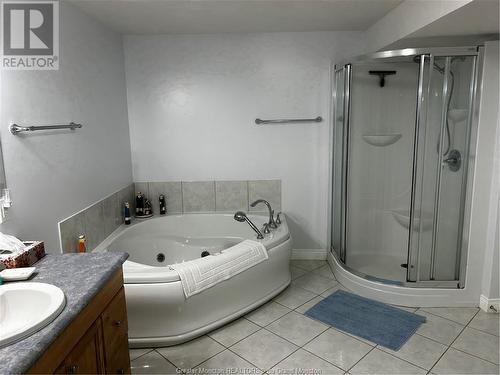 51 Ridgewood Dr, Sackville, NB - Indoor Photo Showing Bathroom
