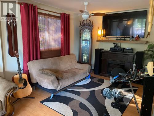 14 Long Gull Pond Road, Stephenville, NL - Indoor Photo Showing Living Room