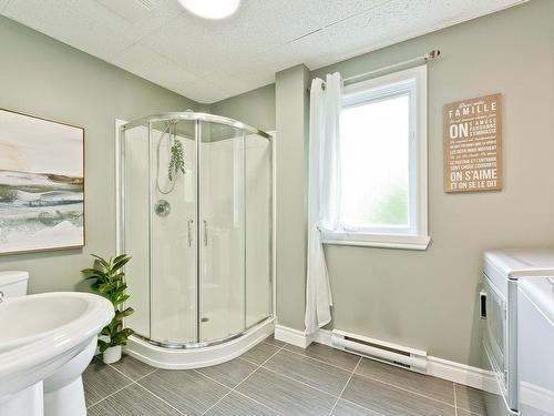 Bathroom - 3160 Ch. Rhéaume, Sherbrooke (Brompton/Rock Forest/Saint-Élie/Deauville), QC - Indoor Photo Showing Bathroom