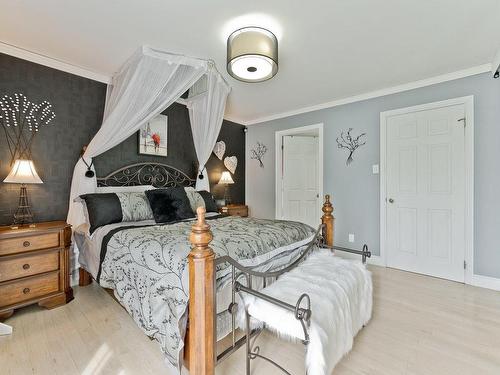 Master bedroom - 3160 Ch. Rhéaume, Sherbrooke (Brompton/Rock Forest/Saint-Élie/Deauville), QC - Indoor Photo Showing Bedroom