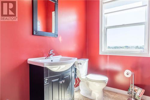 96 King St, Sackville, NB - Indoor Photo Showing Bathroom