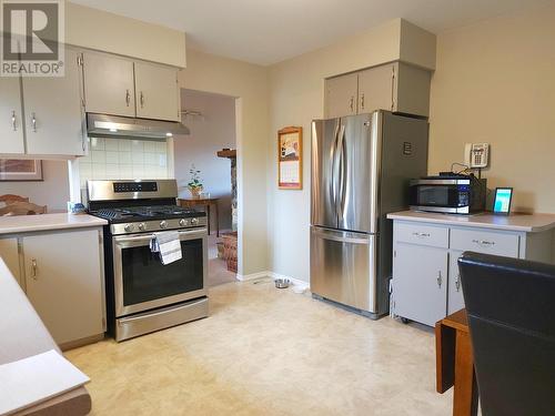 290 Hill Street, Burns Lake, BC - Indoor Photo Showing Kitchen