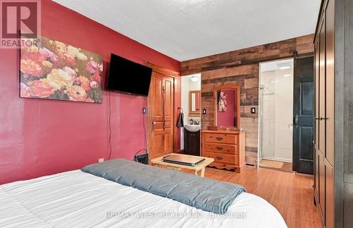 49 Facer Street, St. Catharines, ON - Indoor Photo Showing Bedroom