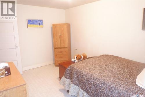 311 7Th Avenue E, Assiniboia, SK - Indoor Photo Showing Bedroom