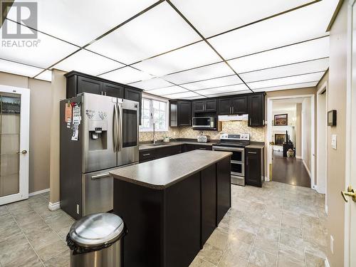 1559 Buchanan Avenue, Prince George, BC - Indoor Photo Showing Kitchen