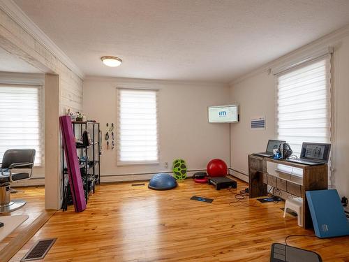 Exercise room - 64 Rue St-Patrice O., Magog, QC - Indoor