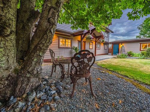 835 Island Hwy South, Campbell River, BC - Outdoor With Deck Patio Veranda
