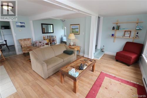 84 Route 776, Grand Manan, NB - Indoor Photo Showing Living Room