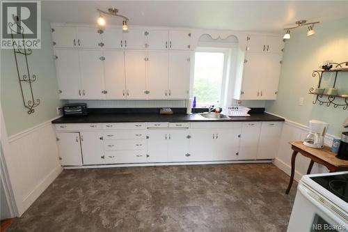 84 Route 776, Grand Manan, NB - Indoor Photo Showing Kitchen