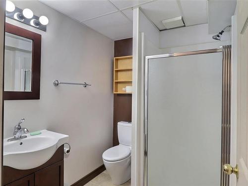 9280 Elk Dr, Port Hardy, BC - Indoor Photo Showing Bathroom