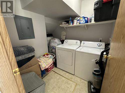 B 8116 90 Avenue, Fort St. John, BC - Indoor Photo Showing Laundry Room