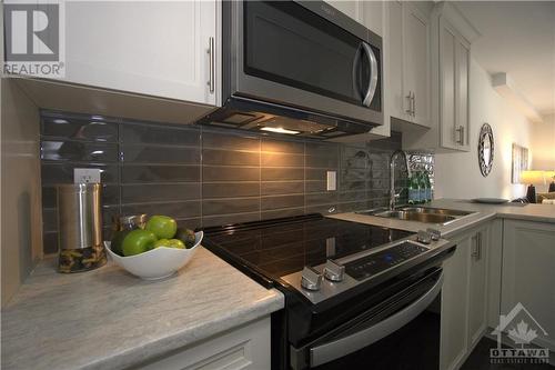 40 Mcgill Street S Unit#3E, Smiths Falls, ON - Indoor Photo Showing Kitchen With Double Sink With Upgraded Kitchen