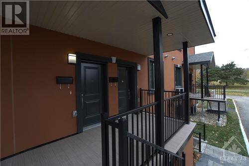 Private entrance - 40 Mcgill Street S Unit#3E, Smiths Falls, ON -  With Exterior