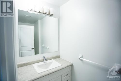 40 Mcgill Street S Unit#2B, Smiths Falls, ON - Indoor Photo Showing Bathroom