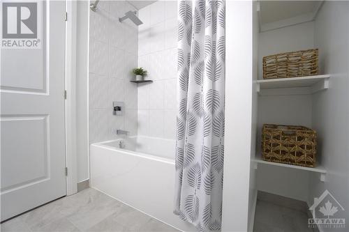 40 Mcgill Street S Unit#2D, Smiths Falls, ON - Indoor Photo Showing Bathroom
