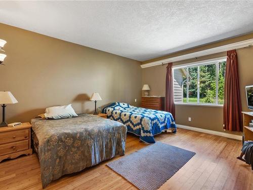 2156 Coleman Rd, Courtenay, BC - Indoor Photo Showing Bedroom