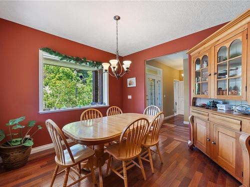 2156 Coleman Rd, Courtenay, BC - Indoor Photo Showing Dining Room