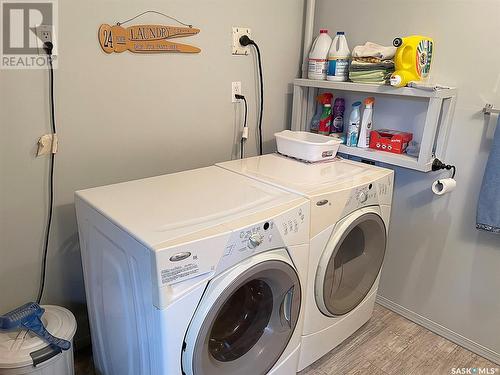 106 2Nd Street W, Lafleche, SK - Indoor Photo Showing Laundry Room
