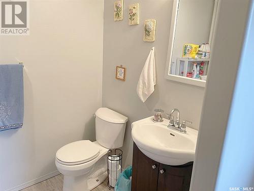 106 2Nd Street W, Lafleche, SK - Indoor Photo Showing Bathroom