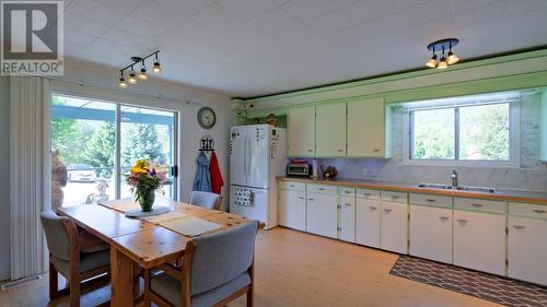 24402 Garnet Valley Road, Summerland, BC - Indoor Photo Showing Kitchen With Double Sink