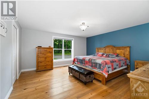 197 Boundary Road, Plantagenet, ON - Indoor Photo Showing Bedroom