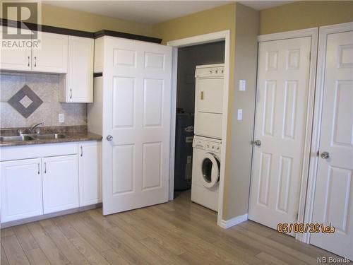 130 Inverness Place, Saint John, NB - Indoor Photo Showing Laundry Room