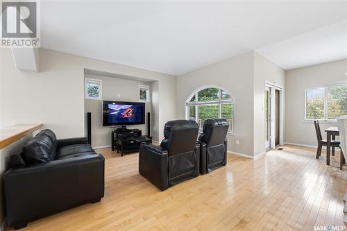 5172 Genereux Drive, Regina, SK - Indoor Photo Showing Living Room
