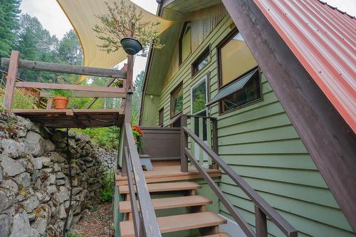 2302 Choquette Avenue, Nelson, BC - Outdoor With Exterior
