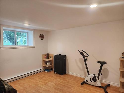 Bedroom - 2087 Ch. Lakeshore, Clarenceville, QC - Indoor Photo Showing Gym Room