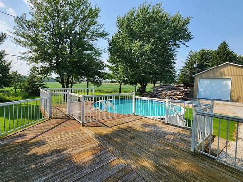 Piscine - 2087 Ch. Lakeshore, Saint-Georges-De-Clarenceville, QC - Outdoor With Above Ground Pool