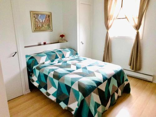 Master bedroom - 1328 Rue Du Canot, Havre-Saint-Pierre, QC - Indoor Photo Showing Bedroom