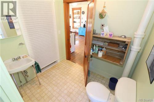 7 Smiths Road, Grand Manan, NB - Indoor Photo Showing Bathroom