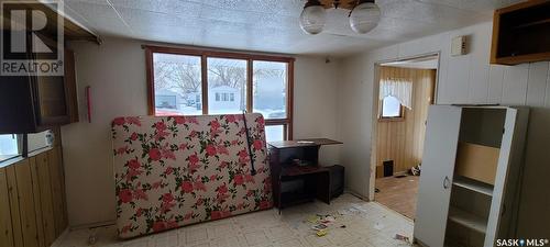 211 2Nd Avenue, Lampman, SK - Indoor Photo Showing Other Room