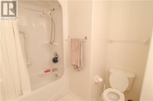 3 Splinter Crescent, Ottawa, ON - Indoor Photo Showing Bathroom