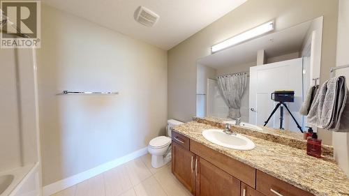 307 11205 105 Avenue, Fort St. John, BC - Indoor Photo Showing Bathroom