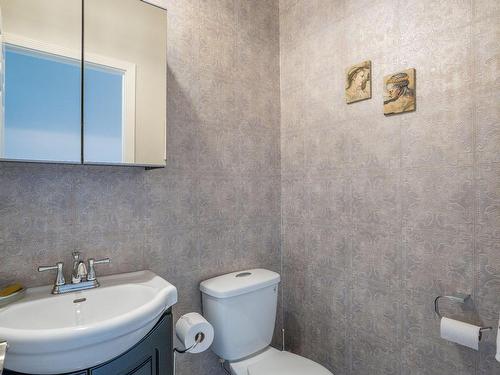 Powder room - 7715 10E Avenue, Saint-Georges, QC - Indoor Photo Showing Bathroom