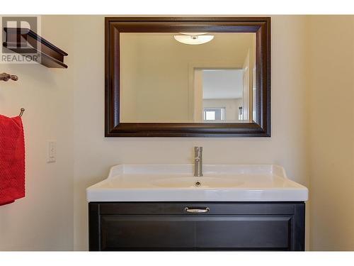 3613 Empire Place, West Kelowna, BC - Indoor Photo Showing Bathroom