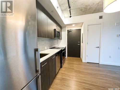 804 490 2Nd Avenue S, Saskatoon, SK - Indoor Photo Showing Kitchen With Upgraded Kitchen