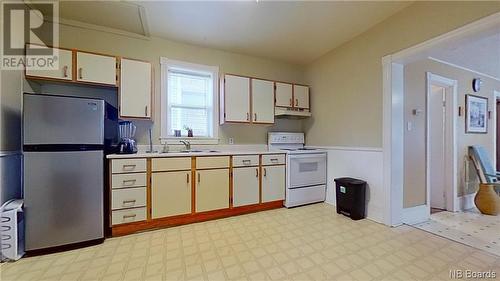 420 Smythe Street, Fredericton, NB - Indoor Photo Showing Kitchen