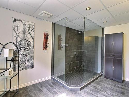 Salle de bains - 107 Rue Chabot, Val-D'Or, QC - Indoor