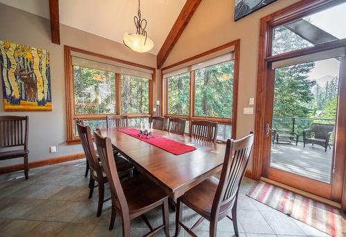 9 Cedar Bowl Crescent, Fernie, BC - Indoor Photo Showing Dining Room