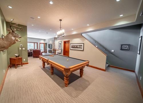 9 Cedar Bowl Crescent, Fernie, BC - Indoor Photo Showing Other Room