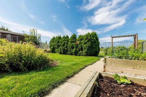 1037 11Th Avenue N, Creston, BC - Outdoor With View