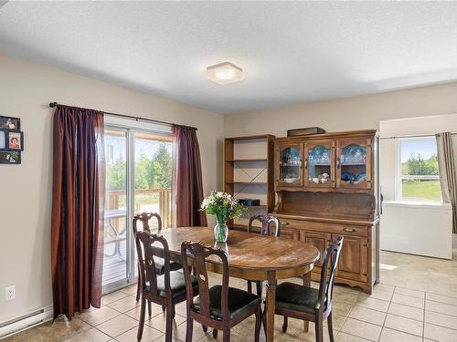 2868 Whistler Rd, Qualicum Beach, BC - Indoor Photo Showing Dining Room