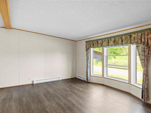 2868 Whistler Rd, Qualicum Beach, BC - Indoor Photo Showing Other Room