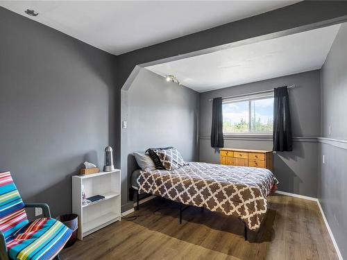 2868 Whistler Rd, Qualicum Beach, BC - Indoor Photo Showing Bedroom