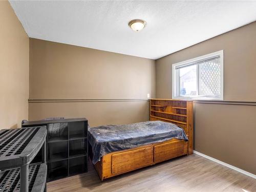 2868 Whistler Rd, Qualicum Beach, BC - Indoor Photo Showing Bedroom