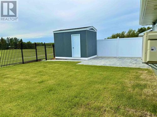 18 Golf St, Kapuskasing, ON - Outdoor