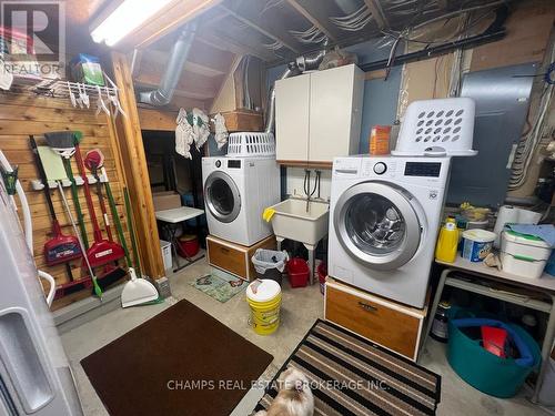2528 Dawson Road, Thunder Bay, ON - Indoor Photo Showing Laundry Room