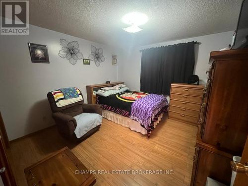 2528 Dawson Road, Thunder Bay, ON - Indoor Photo Showing Bedroom